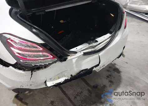 2015 Mercedes-Benz C 300 4Matic из США, поврежденный, VIN 55SWF4KB2FU004736